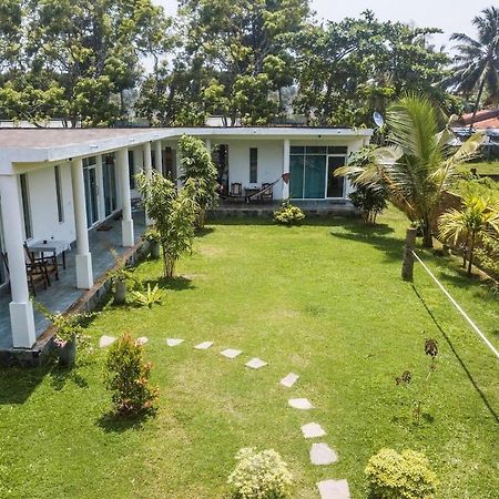 Lost Paradise Sri Lanka Мириса Екстериор снимка